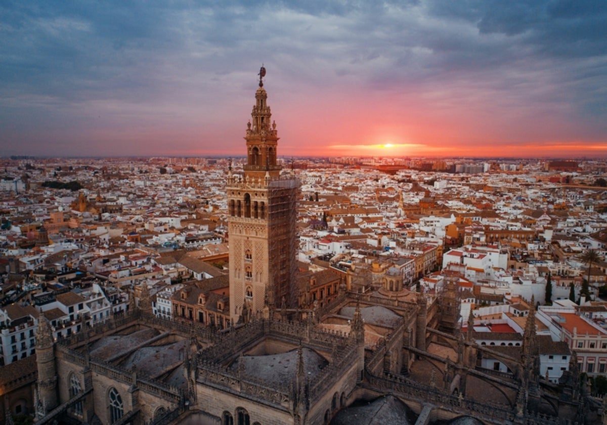 Sevilla ofrece numerosas rutas culturales para este verano