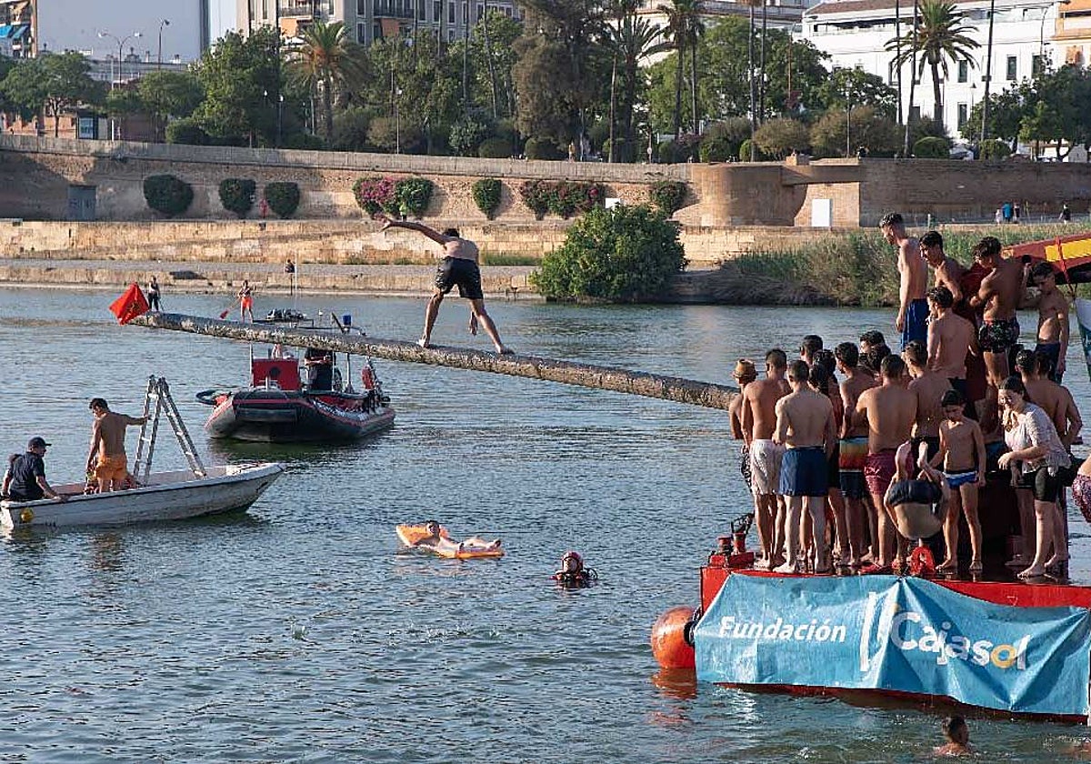 La semana viene marcada por la celebración de las actividades de la Velá de Santiago y Santa Ana