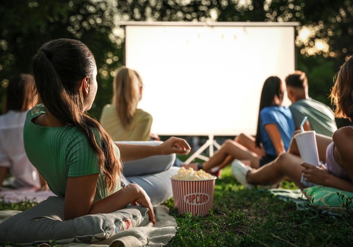 La provincia de Sevilla abre varios cines al aire libre para este verano