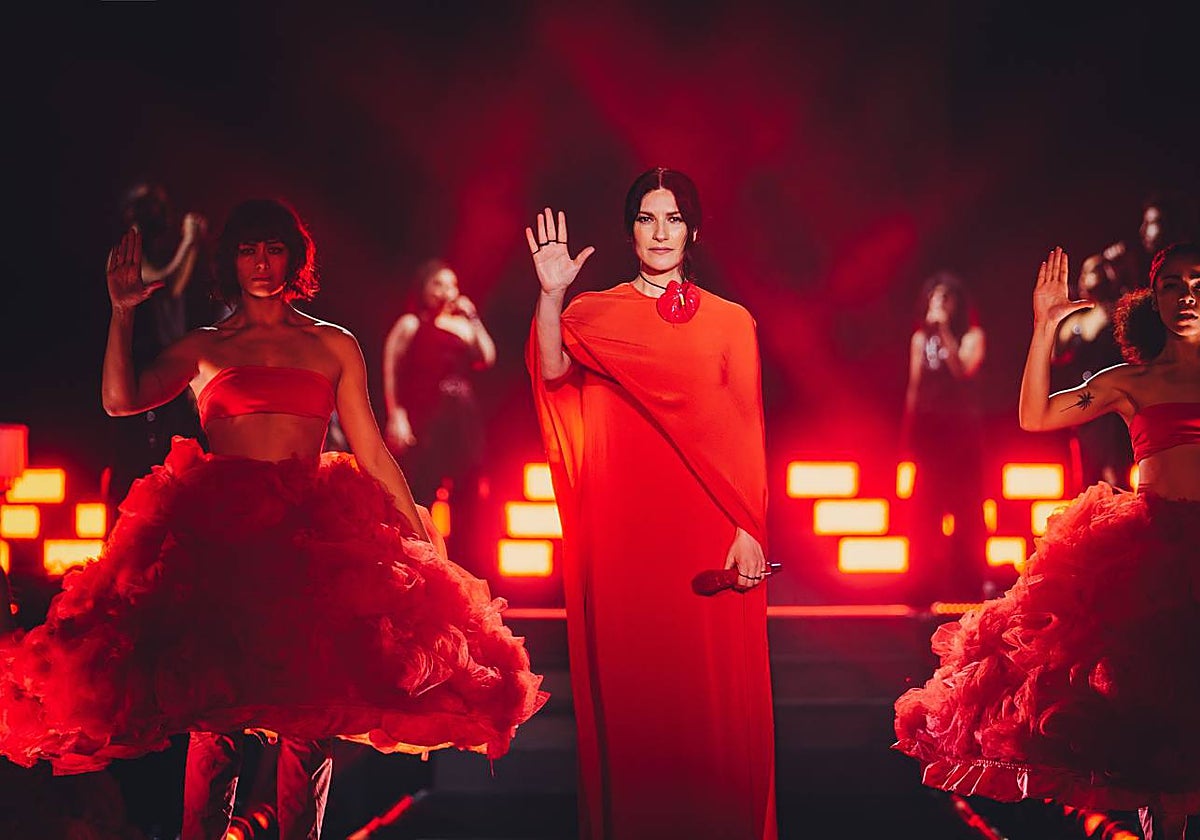 La cantante italiana actuó durante más de dos horas en su primer concierto ante el público sevillano