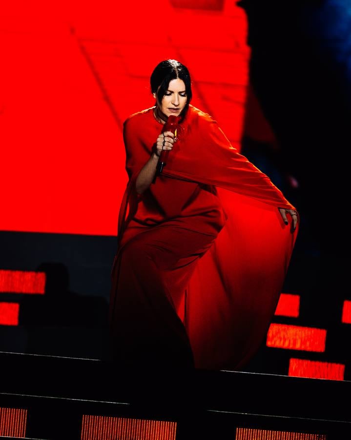 La cantante italiana actuó durante más de dos horas en su primer concierto ante el público sevillano