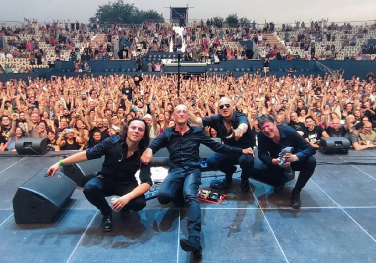 La banda de rock Ilegales en uno de sus últimos conciertos en Madrid