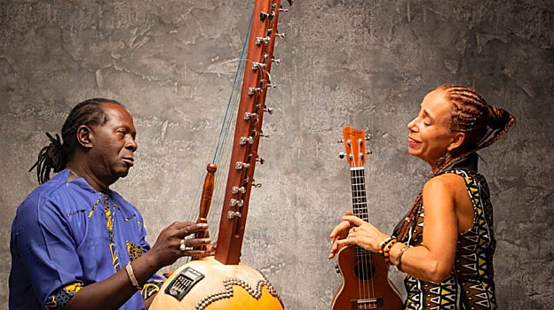 Abarika World Music Trio llevará a los asistentes a su concierto a disfrutar del mestizaje entre la música africana y andaluza