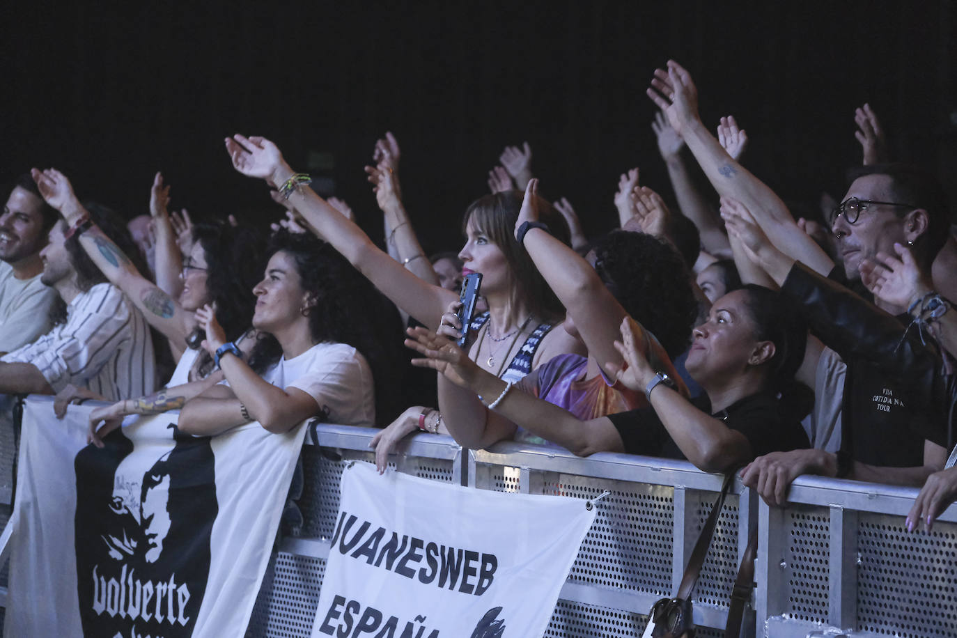 El concierto de Juanes en el auditorio del Cartuja Center CITE de Sevilla