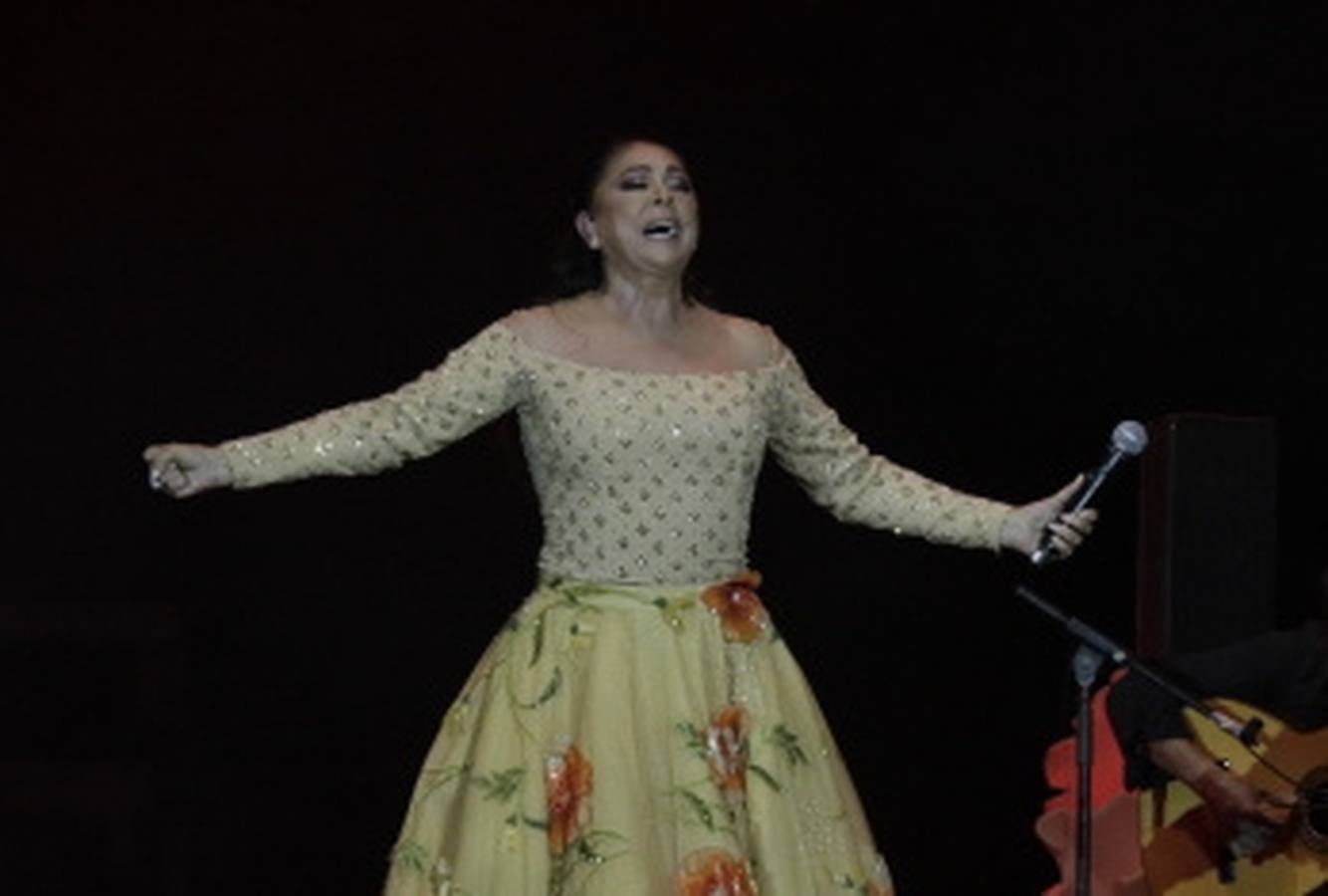 Concierto de Isabel Pantoja en el Estadio de la Cartuja de Sevilla