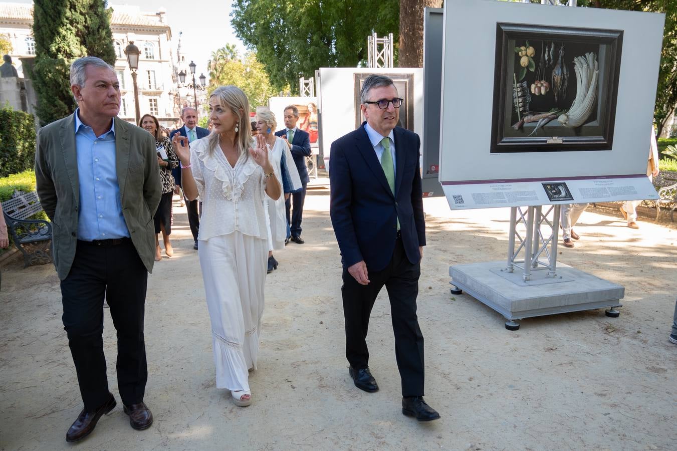 Momento de la inauguración este viernes de la exposición 'El Prado en las calles'