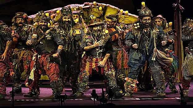 La comparsa de Antonio Martínez Ares llega a las tabalas del Teatro Cerezo de Carmona