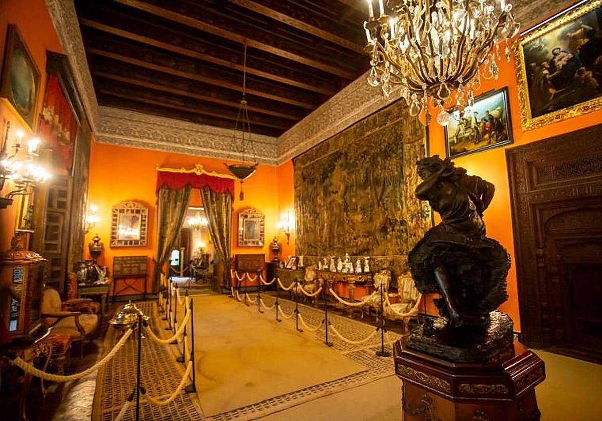 Una de las estancias del Palacio de Dueñas