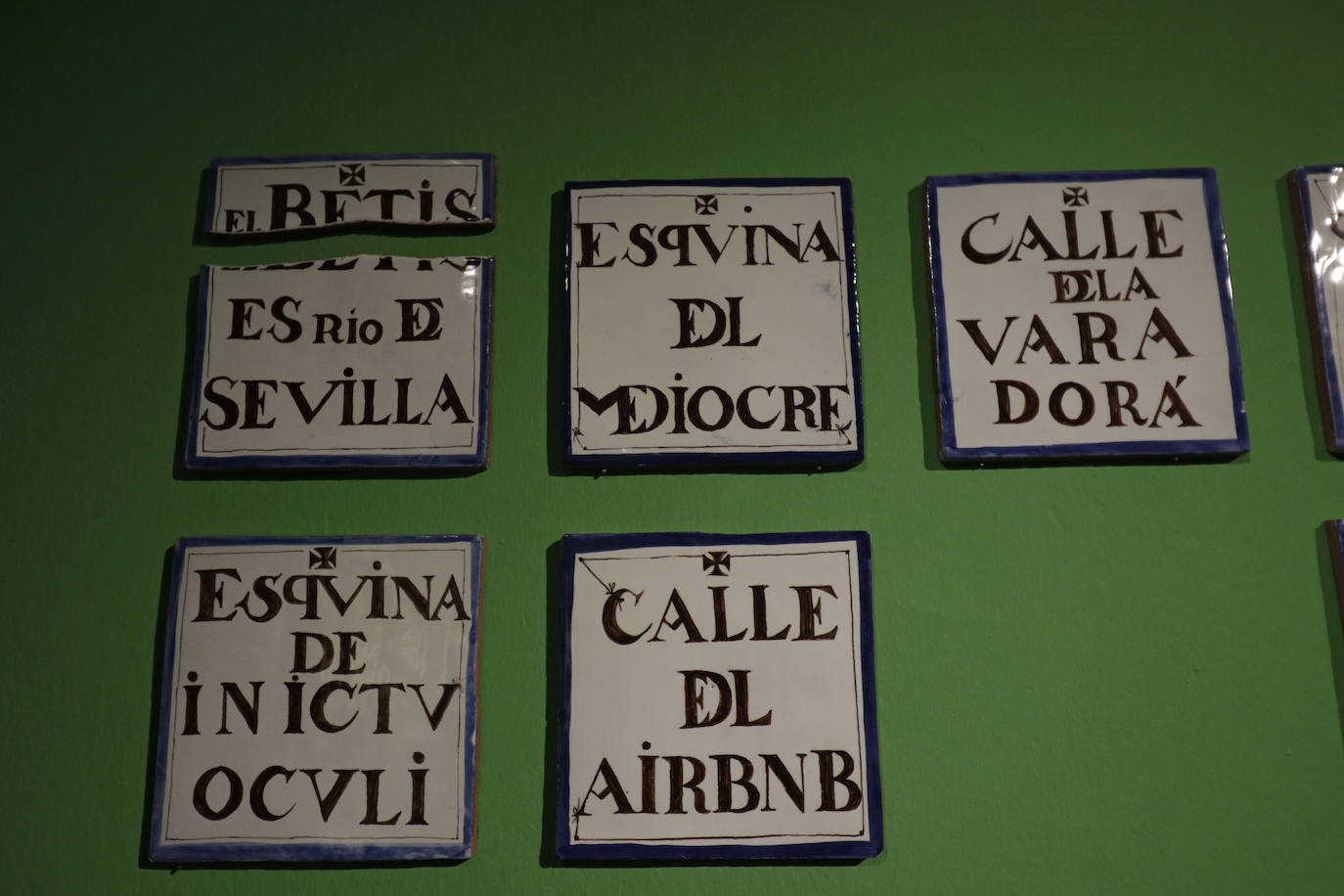 La inauguración de la exposición 'Vanidades', del artista sevillano Ricardo Suárez