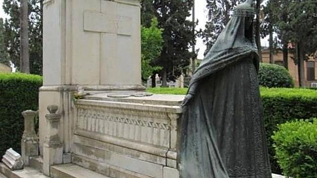 Panteón de José Villegas.