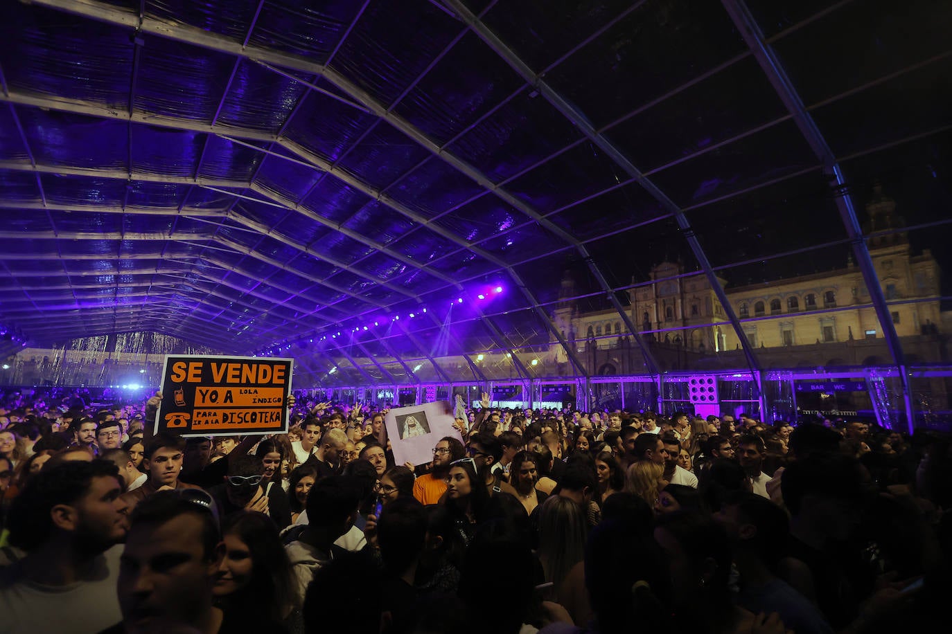 La artista Lola Índigo inaugura la Santalucía Universal Music Week en Sevilla