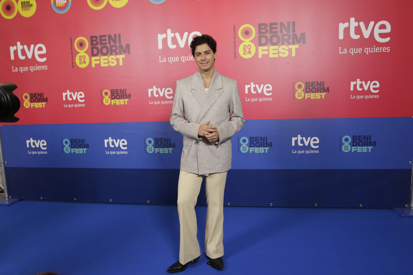 La presentación de los artistas que participan en el Benidorm Fest 2024, en el Teatro Alameda de Sevilla