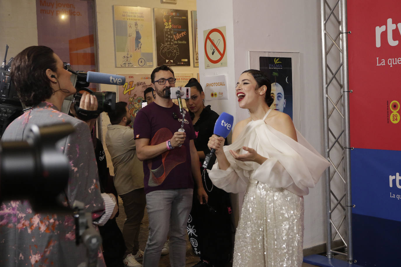 La presentación de los artistas que participan en el Benidorm Fest 2024, en el Teatro Alameda de Sevilla