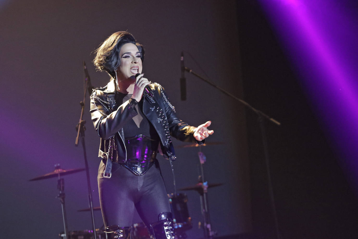 La presentación de los artistas que participan en el Benidorm Fest 2024, en el Teatro Alameda de Sevilla