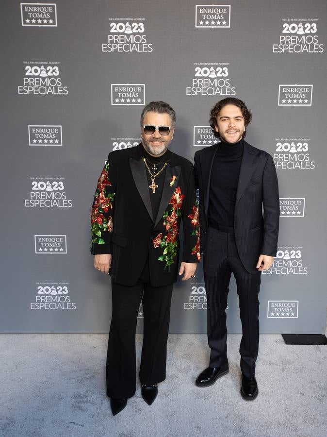 La alfombra roja de la gala a la Excelencia Musical de los Latin Grammy 