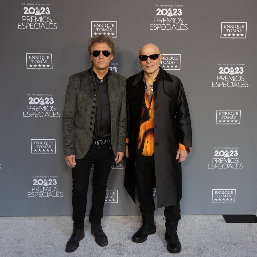 La alfombra roja de la gala a la Excelencia Musical de los Latin Grammy 