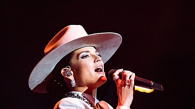 La cantante Natalia Jiménez se dio a conocer como vocalista del grupo La Quinta Estación