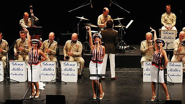 Tributos a Tina Turner y Queen, música de cine y una fiesta swing en el Teatro de la Maestranza de Sevilla