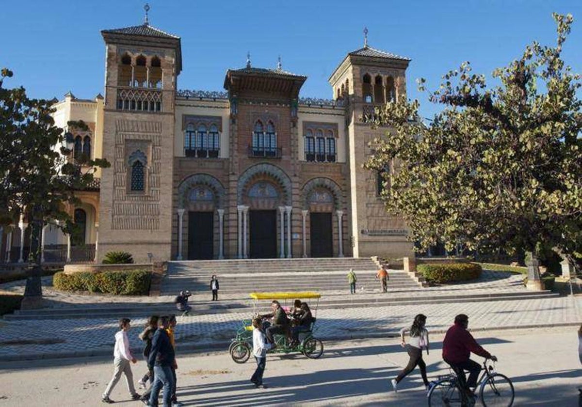 Pabellón Mudéjar, actual Museo de Artes y Costumbres populares