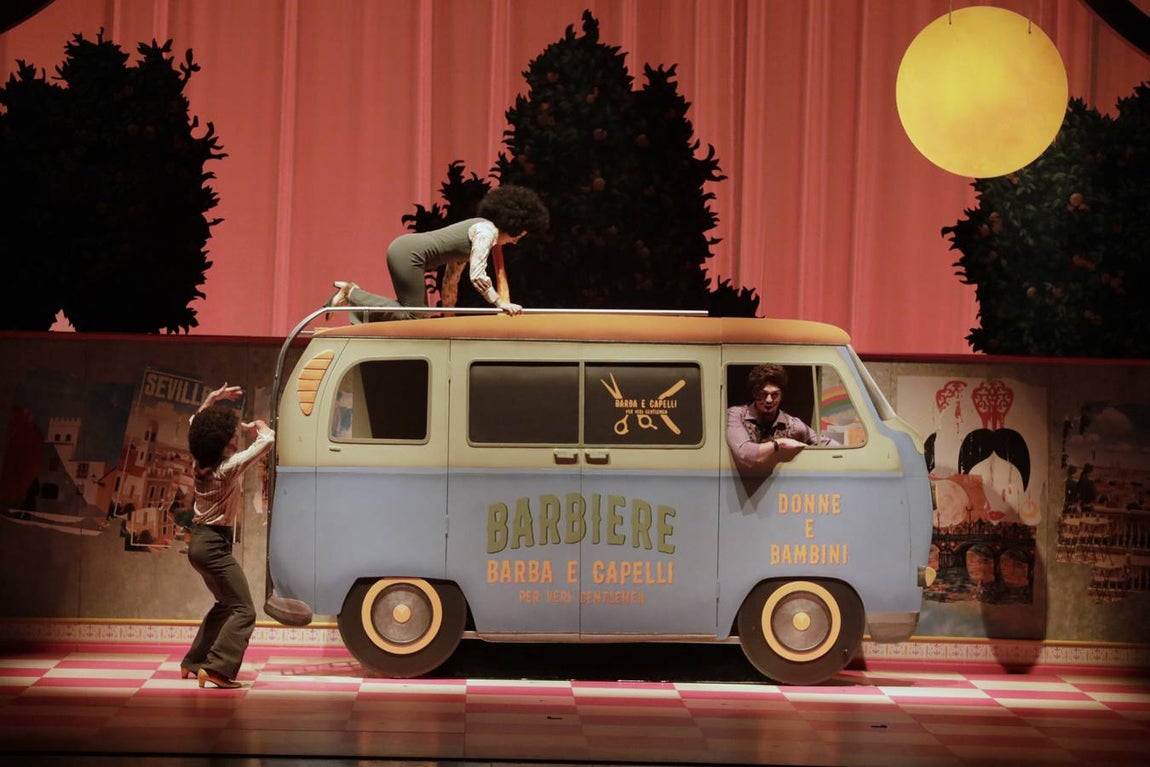 Representación de la ópera 'El Barbero de Sevilla' en el Teatro de la Maestranza