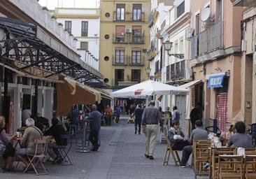Recorriendo la calle Feria de Sevilla de arriba abajo: 12 planes para disfrutar en menos de un kilómetro