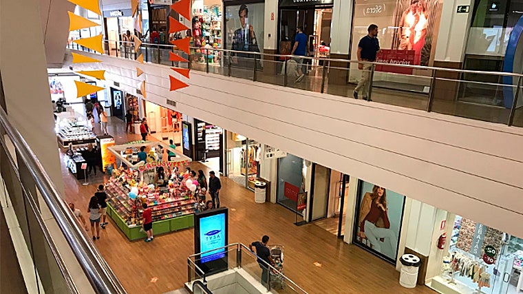 Interior del Centro Comercial Nervión Plaza