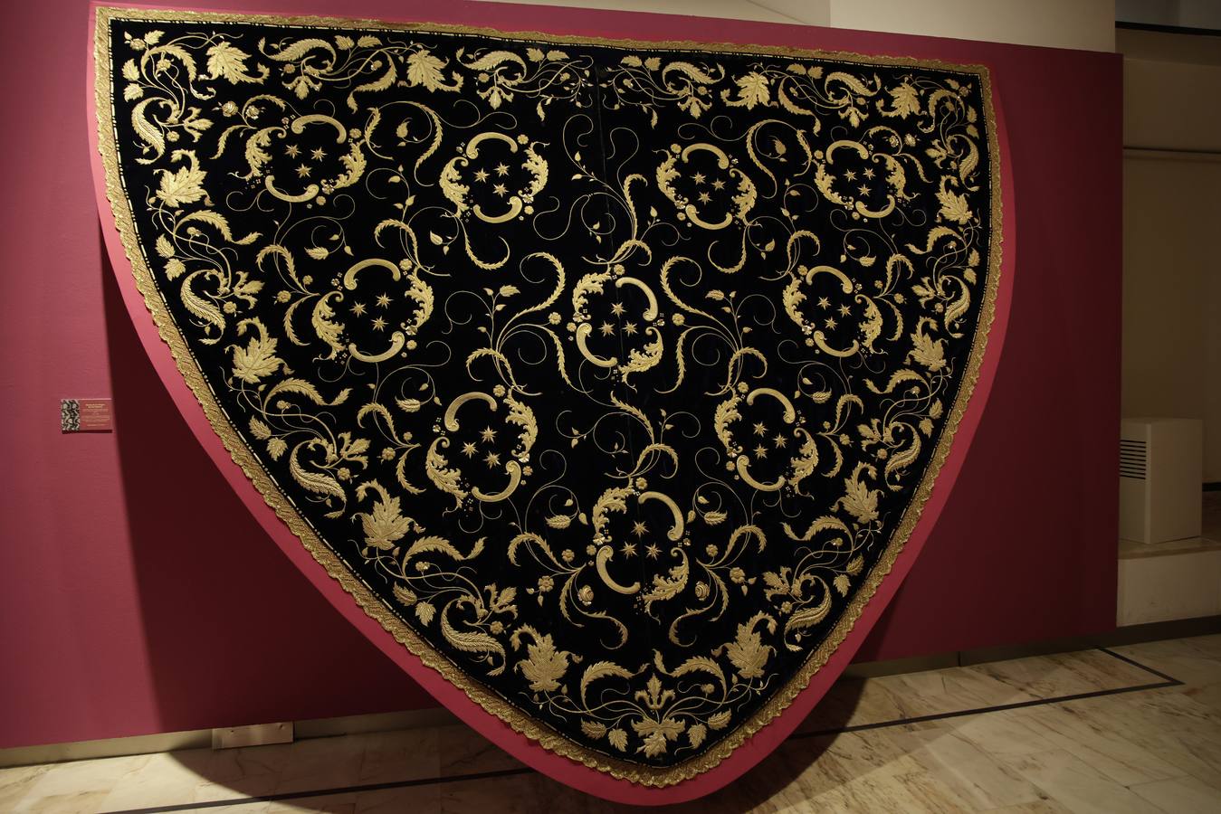 Pintura, orfebrería y bordados son los ejes de las exposiciones de esta institución para estas semanas cuaresmales