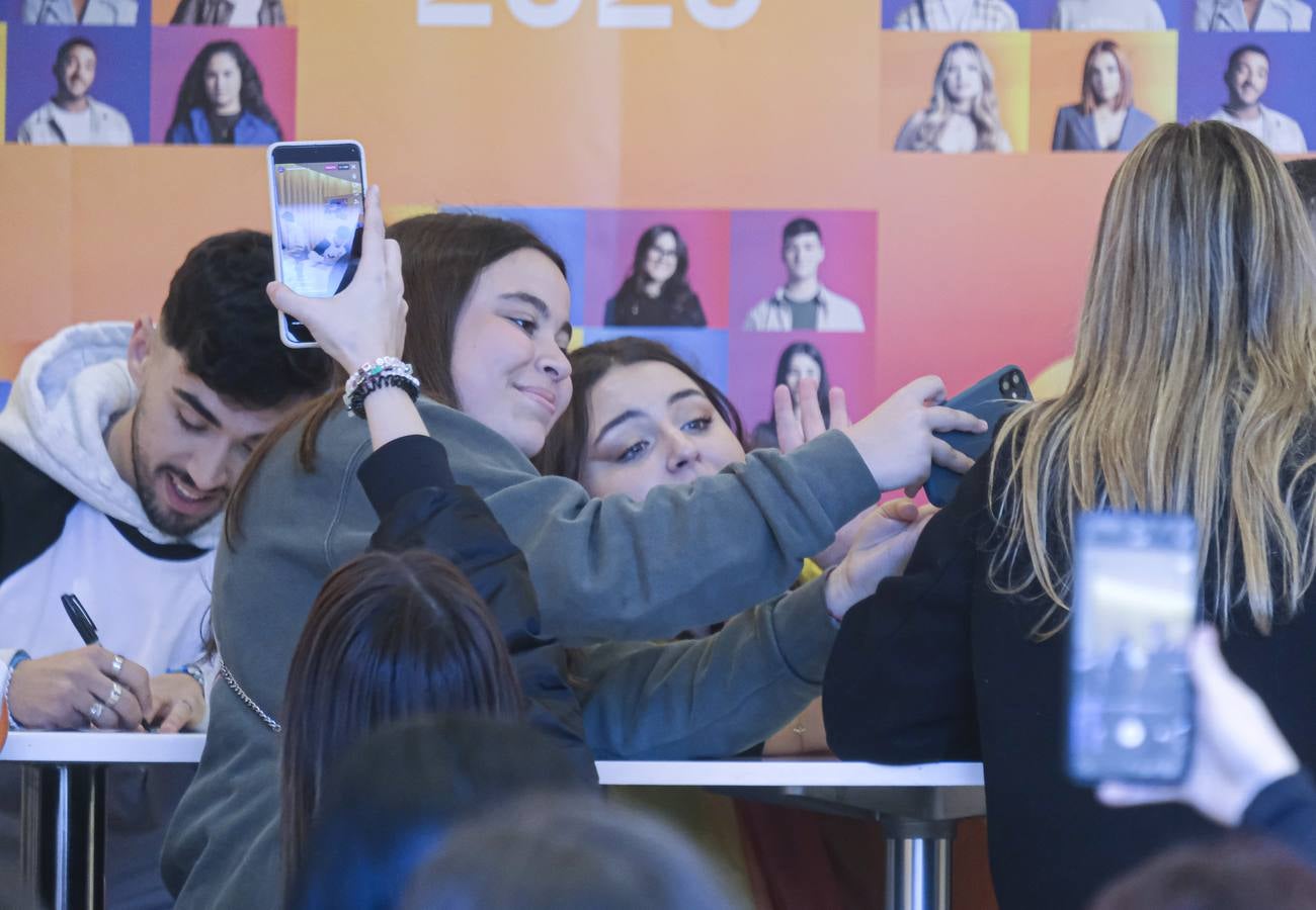 Firma de discos de los concursantes de Operación Triunfo 2023