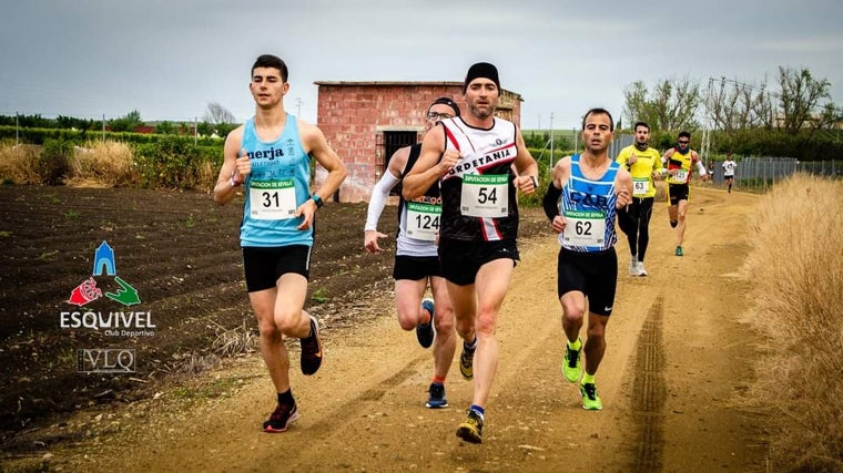 La localidad de Alcalá del Río acoge una cita deportiva centrada en el mundo del atletismo