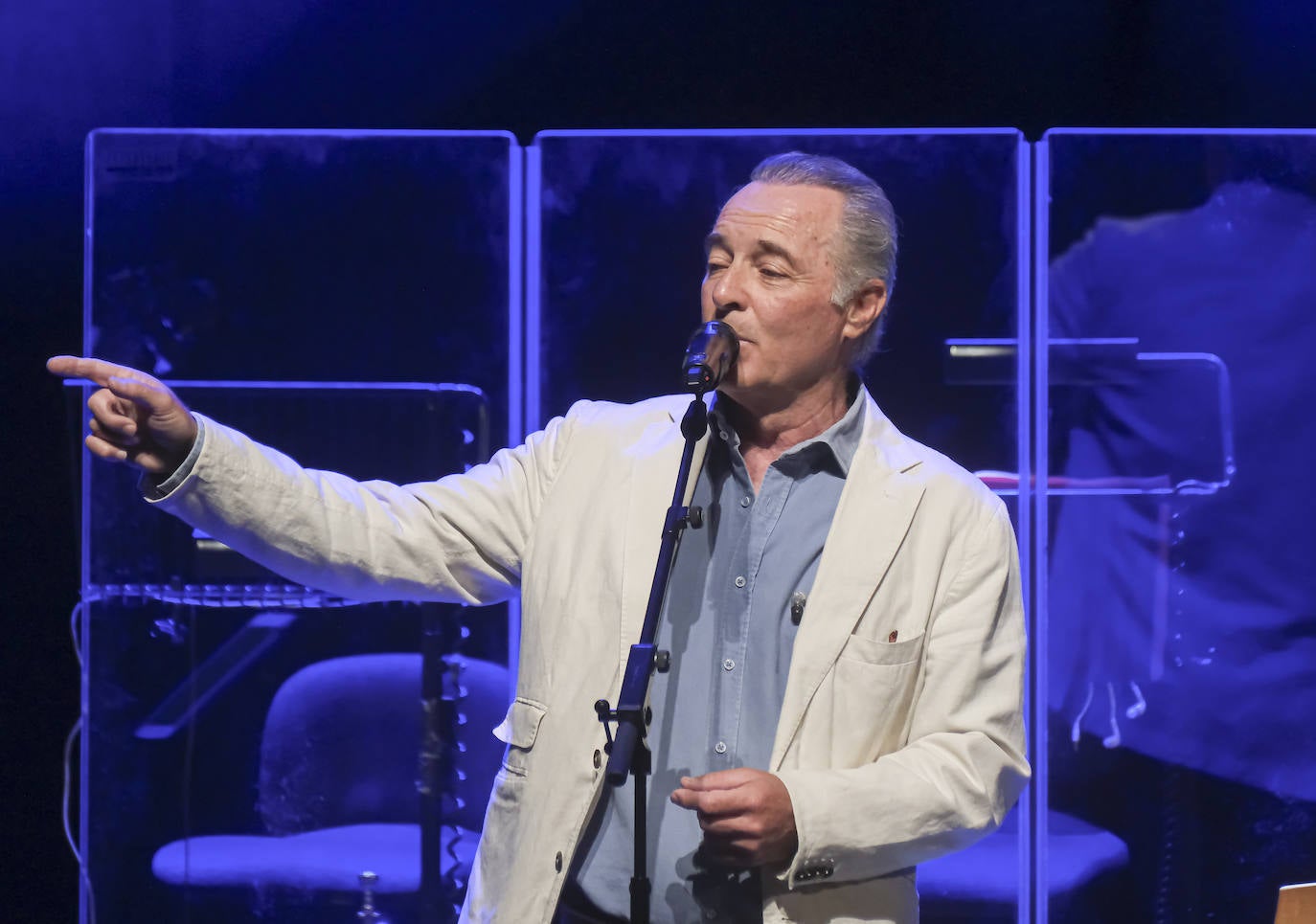 José Manuel Soto durante su concierto en el teatro de la Maestranza de Sevilla 