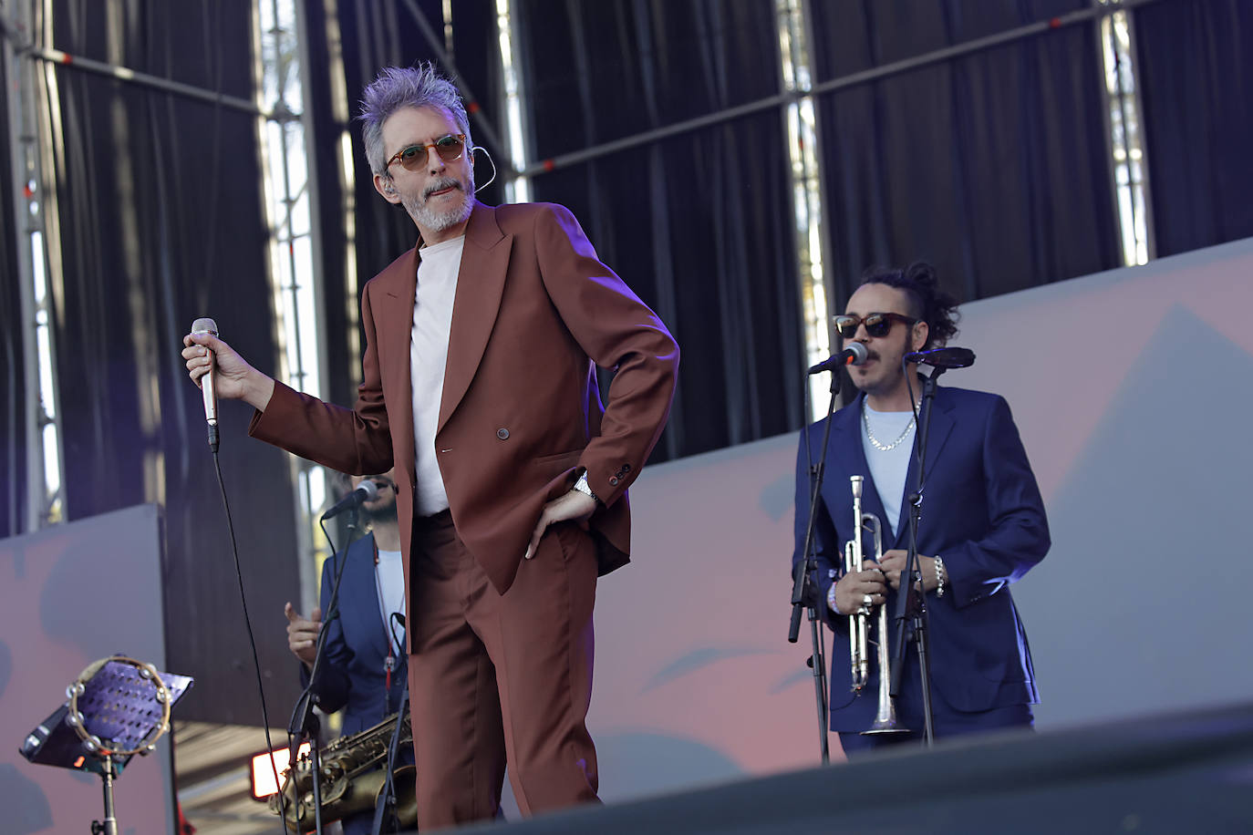 Xoel López brilla en el escenario del CAAC de Sevilla durante su concierto en Interestelar