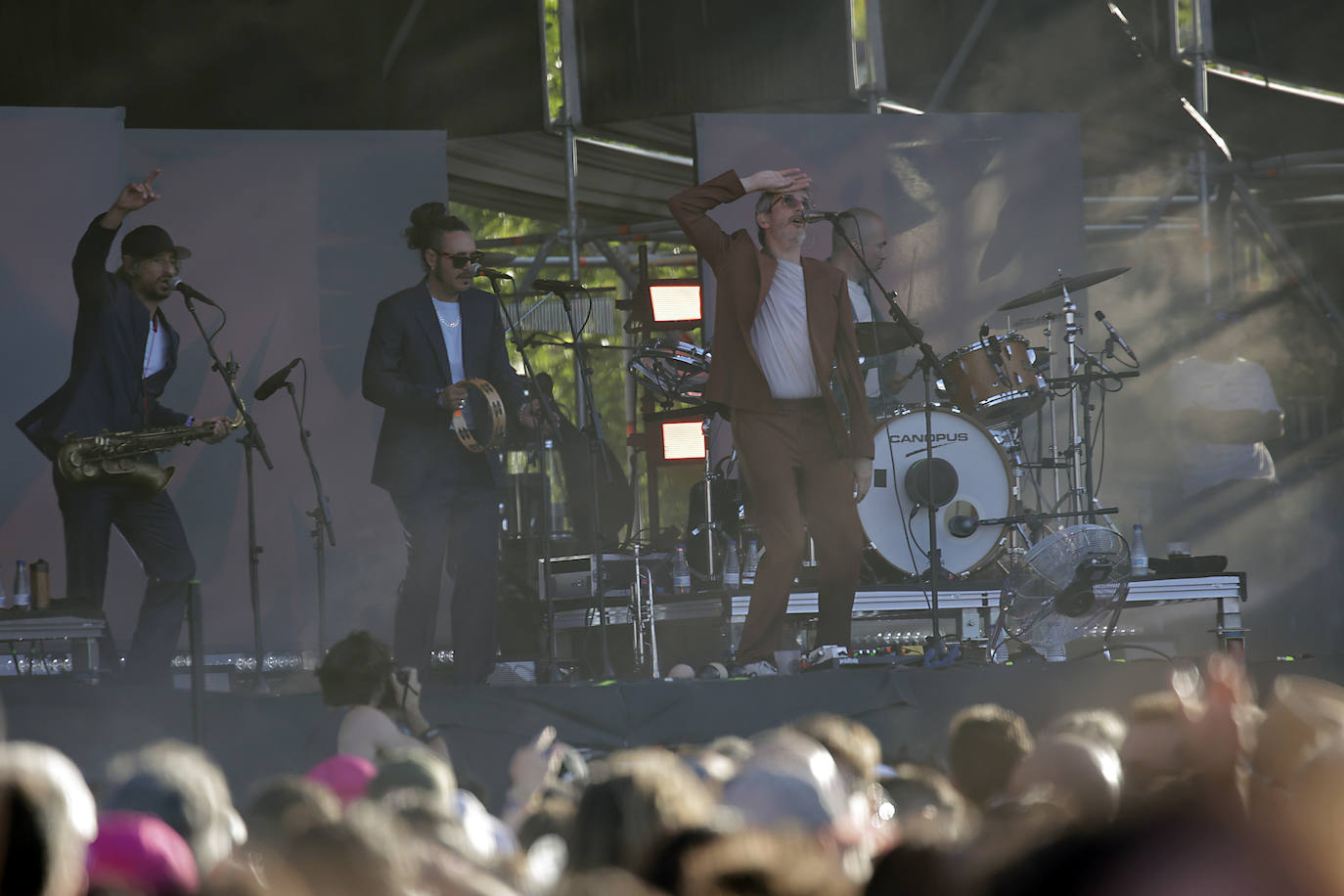 Xoel López brilla en el escenario del CAAC de Sevilla durante su concierto en Interestelar