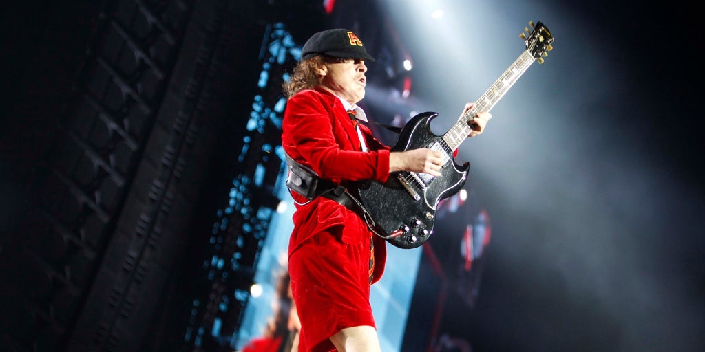 Concierto de AC/DC en Sevilla: rock and roll de alto voltaje en dos ...