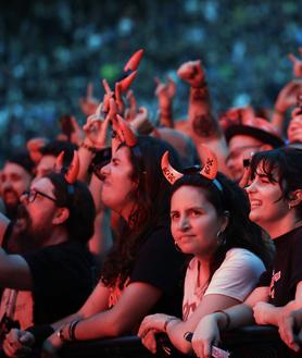 Imagen secundaria 2 - Concierto AC/DC en Sevilla: Y el rock se hizo