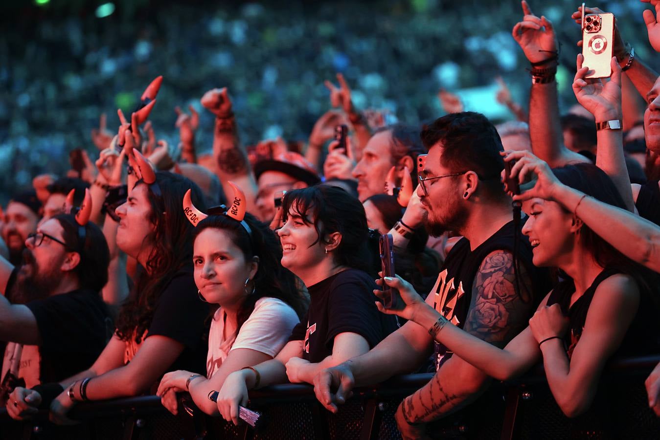 Un momento del concierto de AC/DC en el Estadio La Cartuja de Sevilla