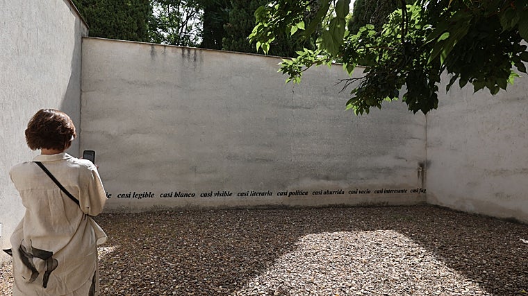 Ignasi Aballí: «Reflexionar sobre el silencio en una sociedad con tanto ruido es difícil»