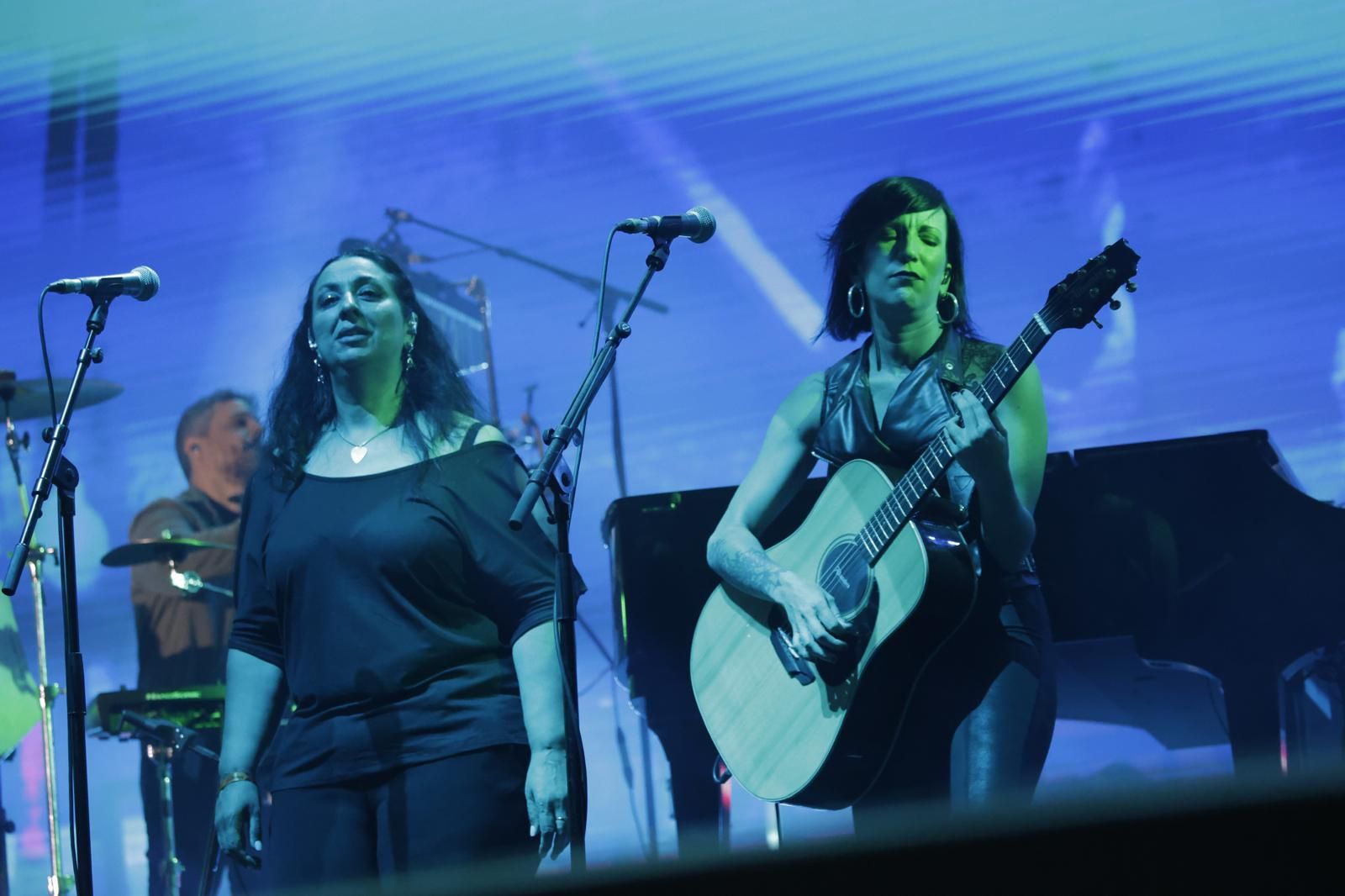 Icónica Fest acoge el concierto de Melendi en la Plaza de España de Sevilla 