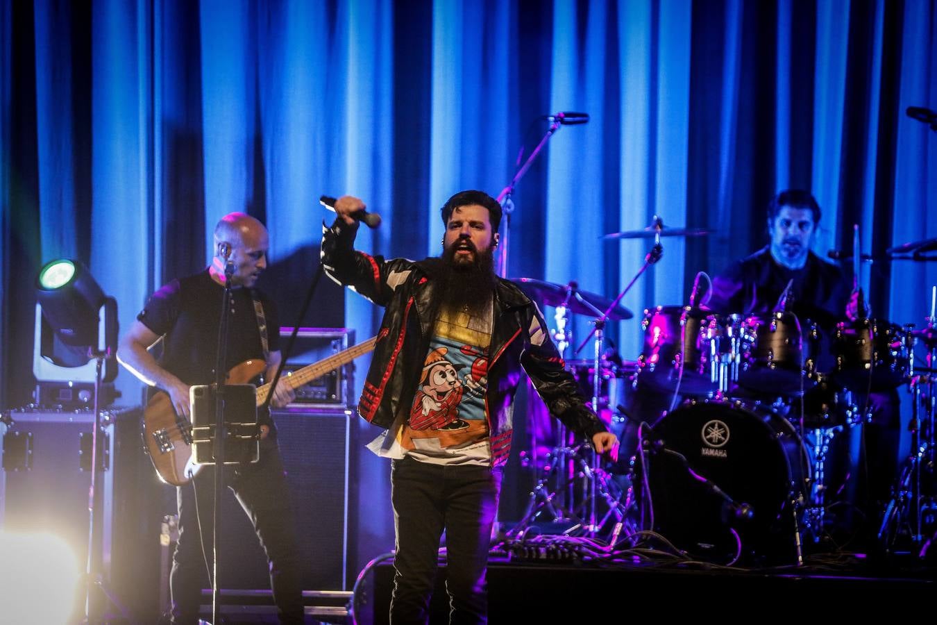 El espectacular tributo a Queen de la banda The Vipers en el teatro de la Maestranza de Sevilla 