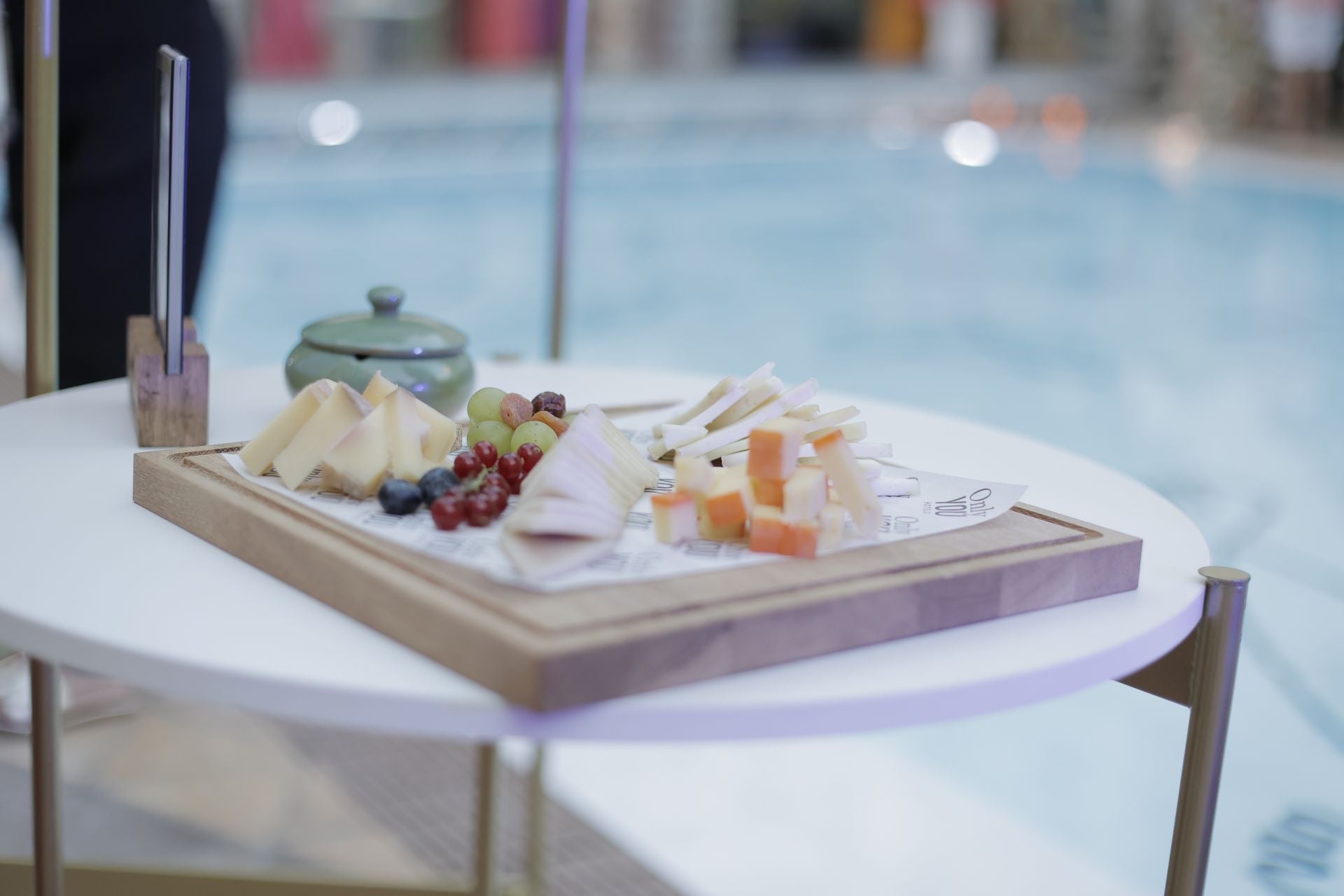 Aperitivos servidos en la fiesta de inauguración