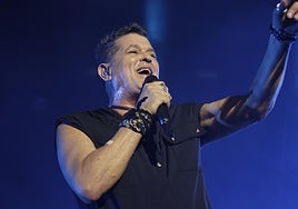 El concierto de Carlos Vives en el Icónica Santalucía Sevilla Fest 2024, en imágenes