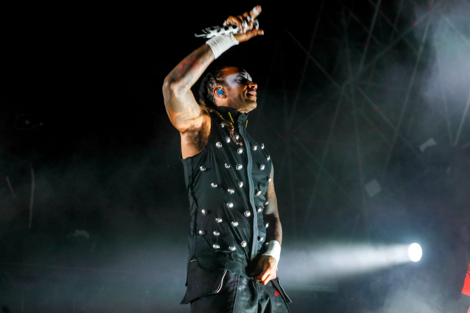 Actuación del grupo The Prodigy en la noche de este martes en la Plaza de España de Sevilla