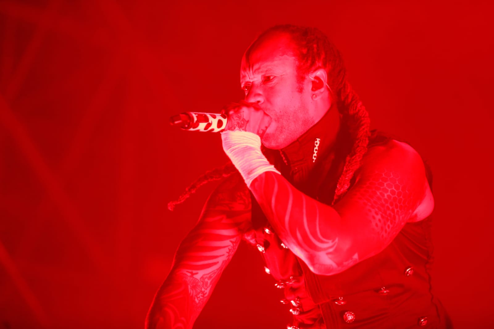 Actuación del grupo The Prodigy en la noche de este martes en la Plaza de España de Sevilla