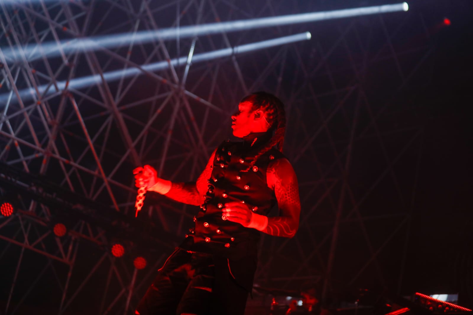 Actuación del grupo The Prodigy en la noche de este martes en la Plaza de España de Sevilla