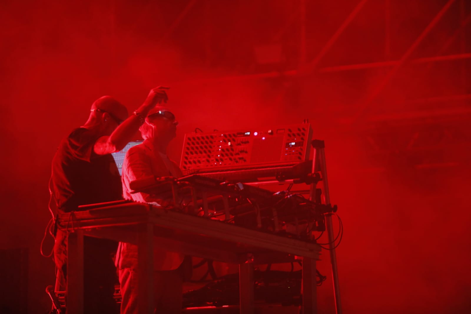 Imágenes de Arcade Fire, Orbital y Chk Chk Chk (!!!) en el Icónica Santalucía Sevilla Fest