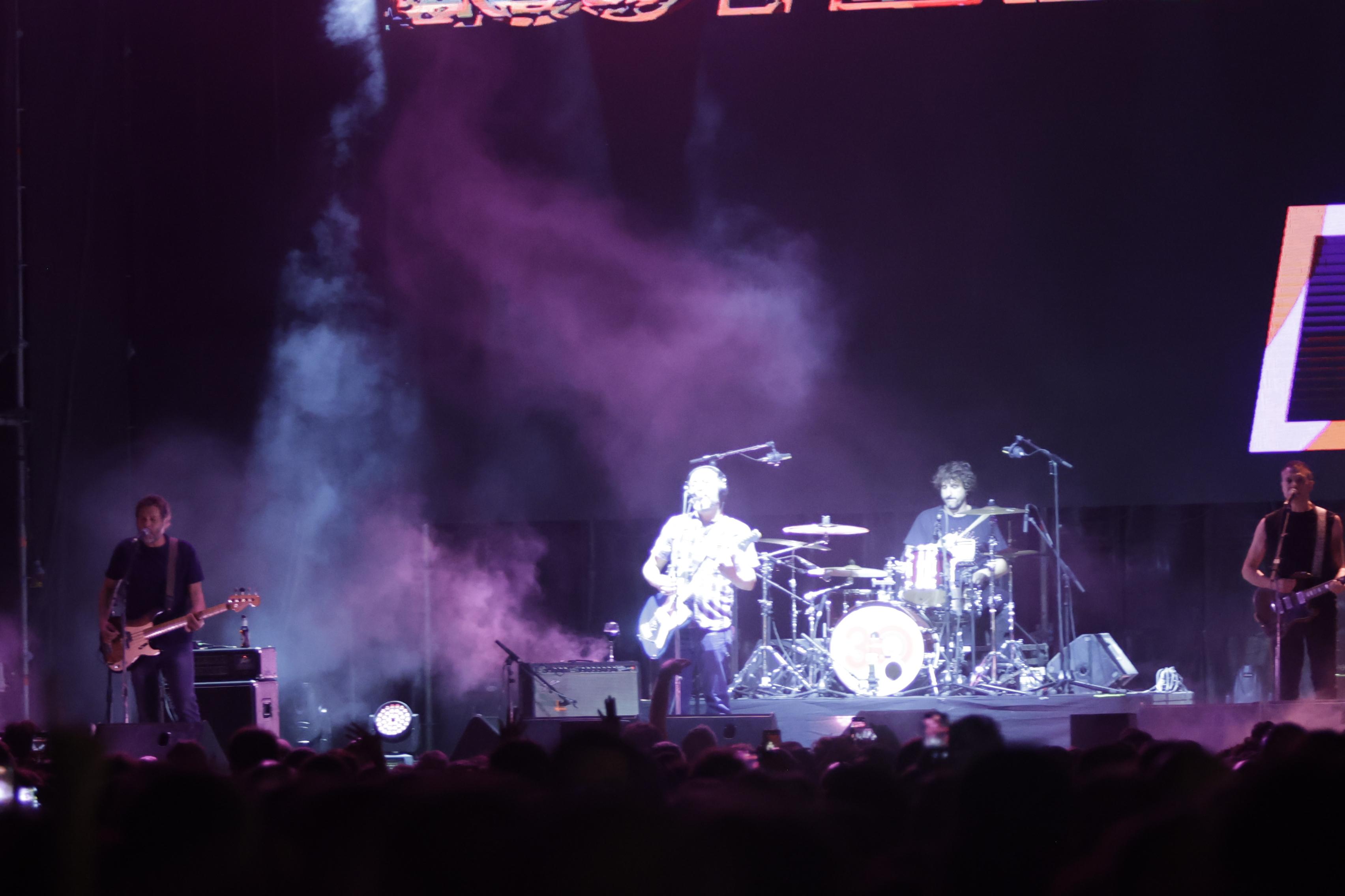 Un instante del concierto celebrado este miércoles en el CAAC de Sevilla del grupo Los Planetas