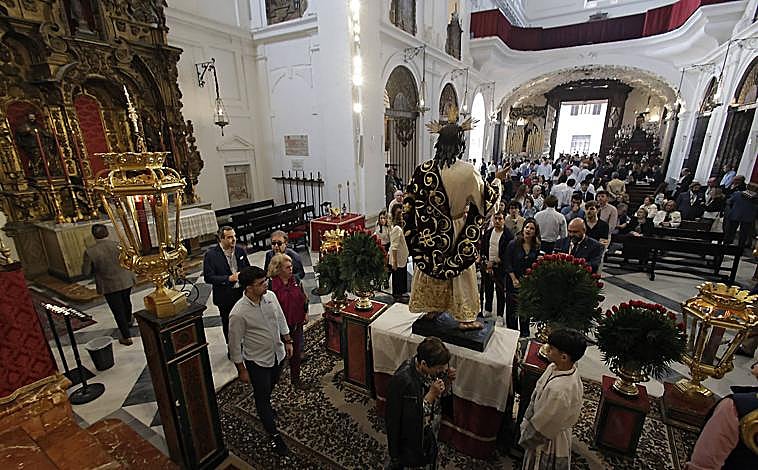 Imagen principal - La Hermandad de la Cena, la Catedral y el Palacio Bucarelli