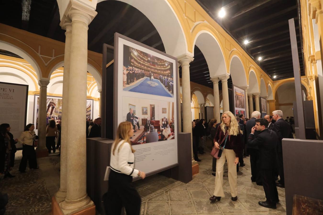 Los visitantes podrán contemplar más de veinte fotografías del reinado de Felipe VI