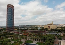 Cerveza y partida de bolos: este es el plan que puedes hacer en Torre Sevilla este fin de semana