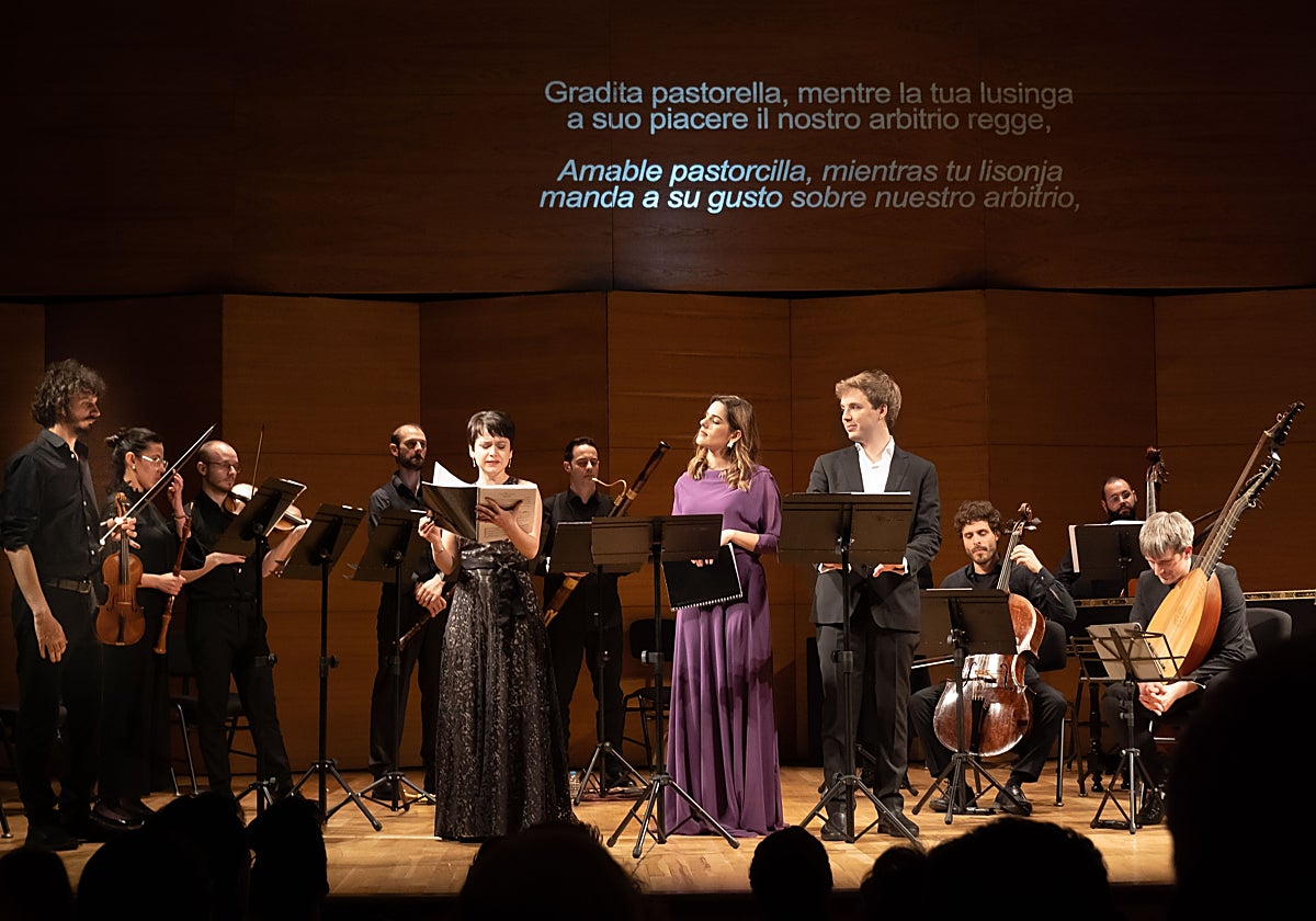 Los tres solistas y Los Elementos Ensemble