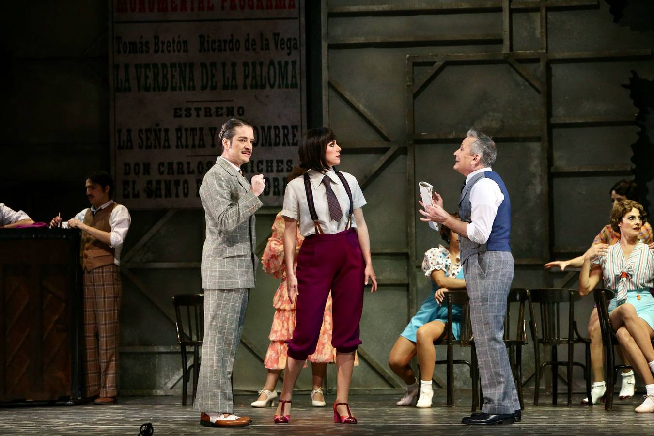 Momento del ensayo previo al estreno en el Maestranza de la zarzuela 'La verbena de la Paloma'